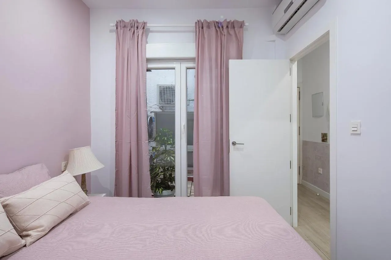 Rose Apartamentos Granada Apartment